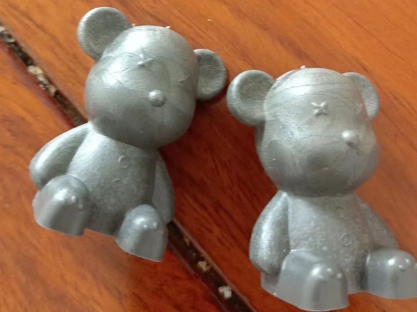 濟(jì)寧安屹工貿(mào)承接注塑模具和注塑產(chǎn)品專(zhuān)業(yè)代工，金日接單網(wǎng)紅小熊杯，日產(chǎn)8萬(wàn)只